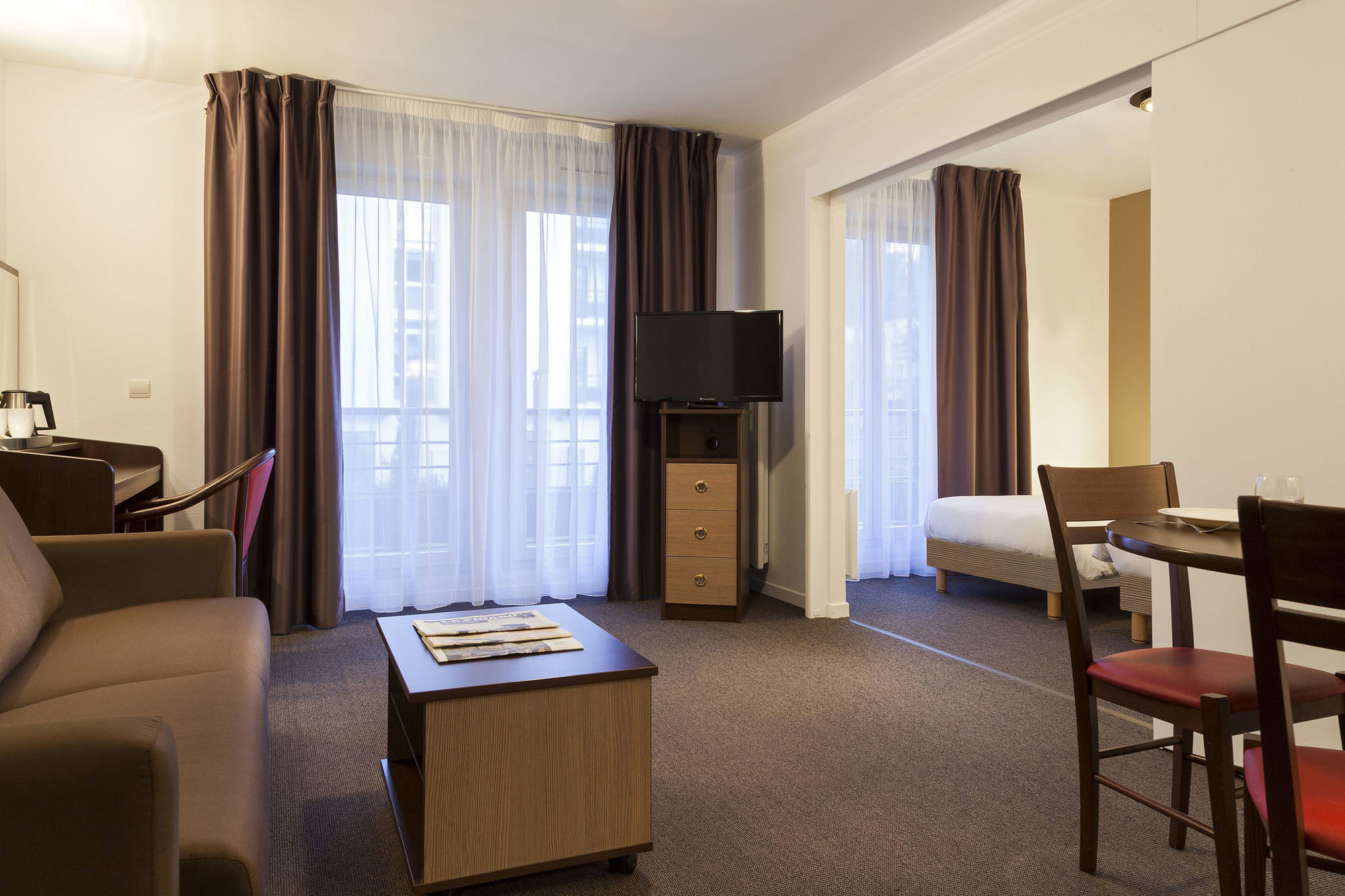Comfort Suites Le-Port-Marly Paris Ouest Льо Порт-Марли Стая снимка