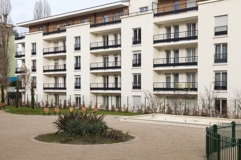Comfort Suites Le-Port-Marly Paris Ouest Льо Порт-Марли Екстериор снимка