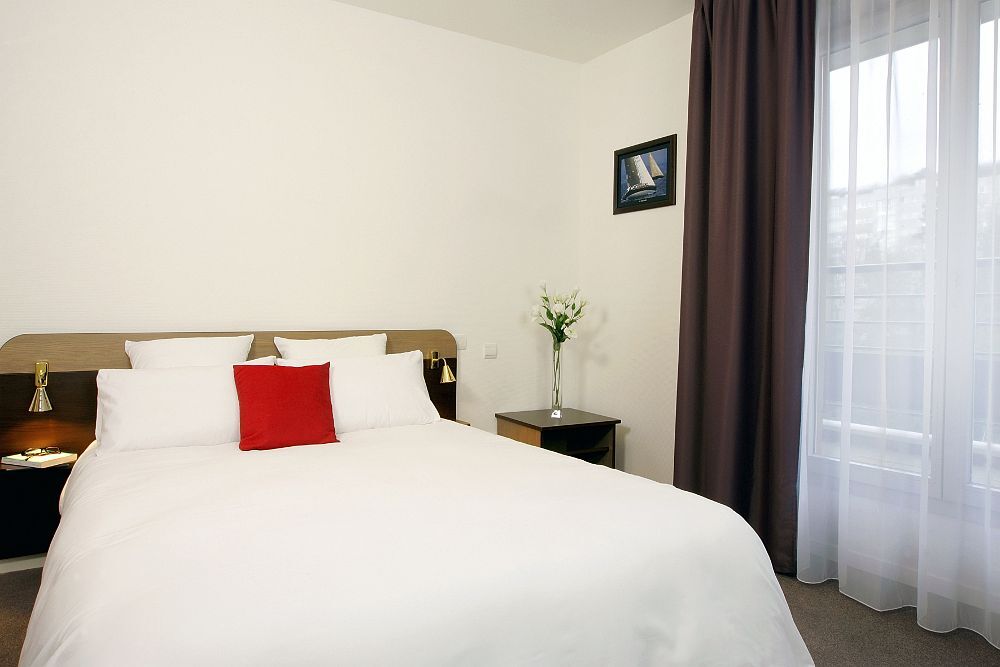 Comfort Suites Le-Port-Marly Paris Ouest Льо Порт-Марли Екстериор снимка